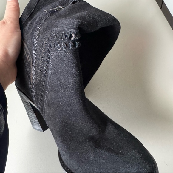 Vince Camuto Madolee Over The Knee Black Suede Boots Size 7.5 - Picture 8 of 14